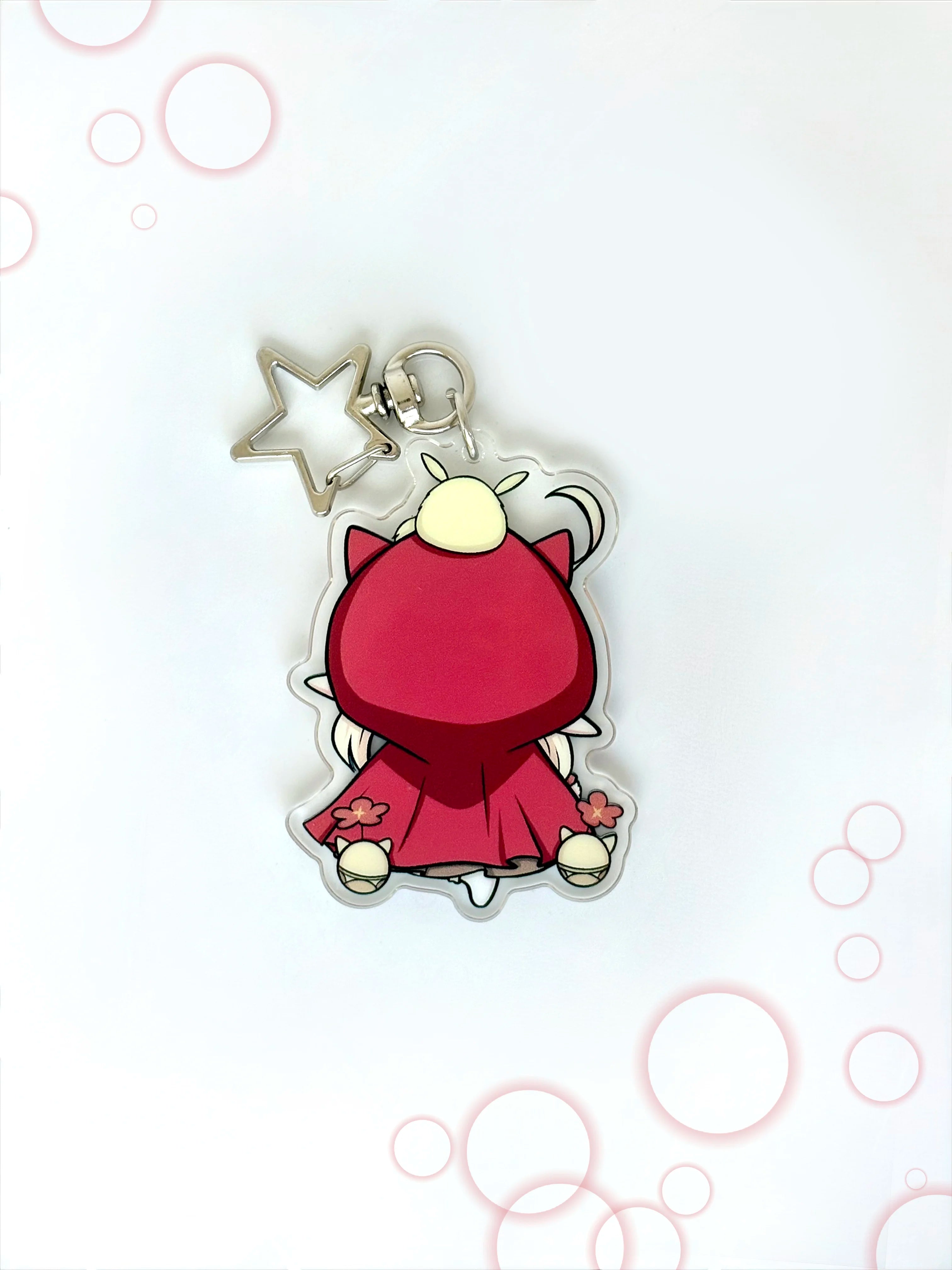 Back view of the Klee anime keychain showcasing a unique alternate art illustration.
